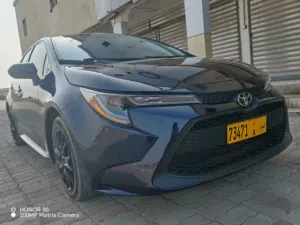 Toyota Corolla تويوتا كورولاLE 2020 لون ازرق في قمة النظافه