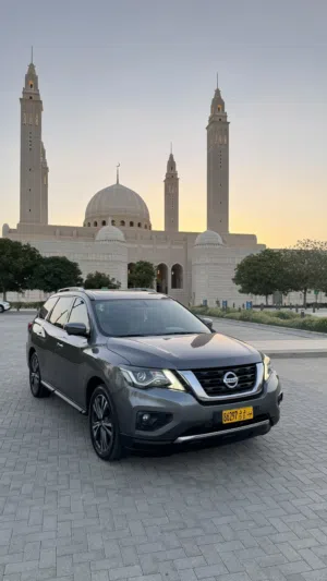 Used Nissan Pathfinder in Muscat