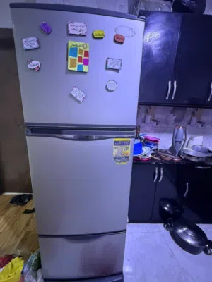 ثلاجه توشيبا للبيع بحاله جيده جدا