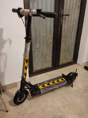 Strong electric Scooter 45 km speed Good Condition 20km to up km Battery capacity