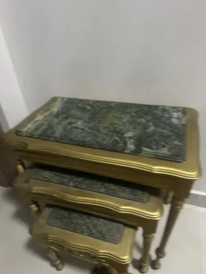 طاولات جانبيه