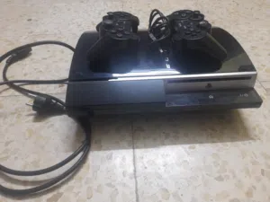 بلايستيشن 3 مع ايدتين بسعرر حرق موجود