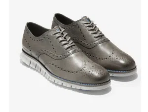 للبيع حذاء جديد Cole Haan مقاس 42-43