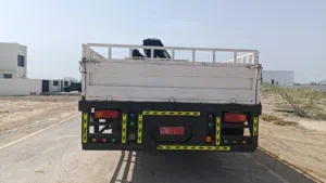 Mitsubishi truck 12 ton with hiab crane 6.2 ton