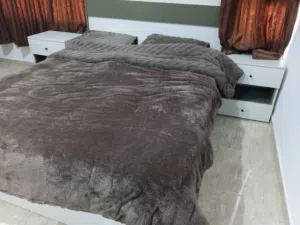 غرفة نوم كامله للبيع بسعر مناسب