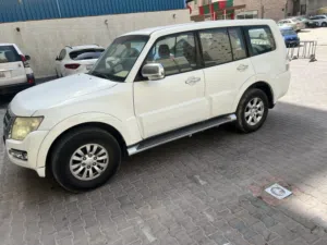 سياره باجيرو  موديل 2015 ماشي 250 الف السعر 1680