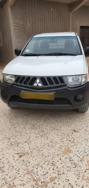 Used Mitsubishi L200 in Zawiya