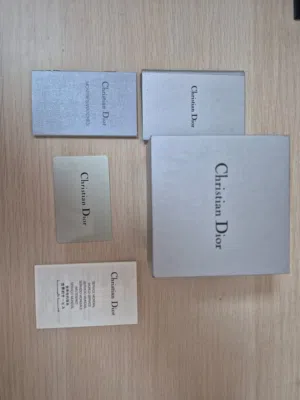 ساعة Christian Dior أصلية نسائية – موديل D101-100 – تصميم أنيق وفاخر قابل للمساومة