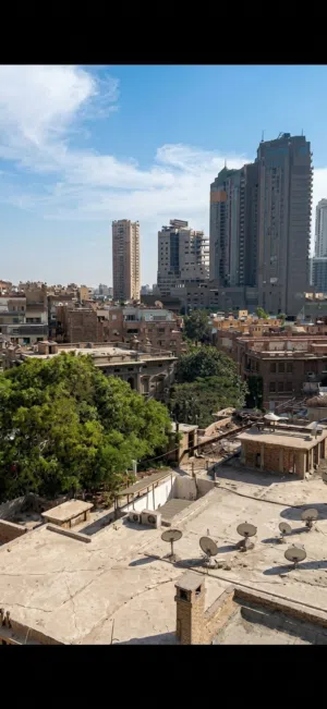 شقة فاخرة للبيع في جاردن سيتي – إطلالة مباشرة على النيل