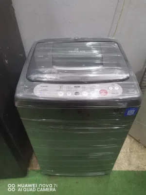 غساله توشيبا 8ك كسر زيرو استعمال خفيف ونضيف جدا حاله فوق الممتاز بدون اي صيانات نهائي معاها ضمان شهر