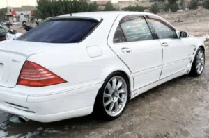 مارسدس غواصه موديل 2003 نسخه لورنسر رقم كركوك قرار 48 حائزها الاصلي بالنجف بيها طختين  بدون حادث