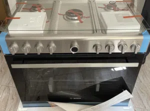 فرن بوش مع مروحة غير مستخدم إطلاقاً