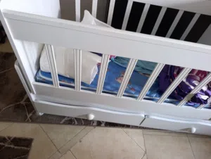 سرير اطفال امريكي للبيع بسعر لقطة