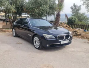 BMW 2012 740