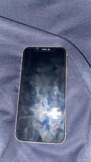 Apple iPhone 11 128 GB in Tripoli