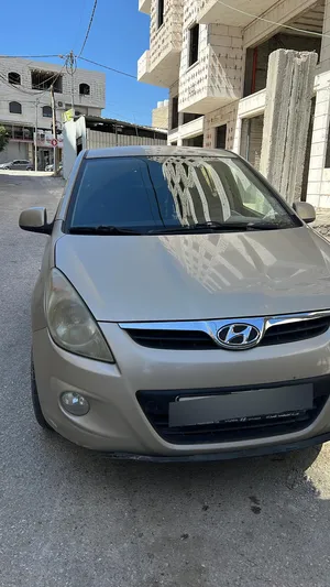used-hyundai-i20-in-hebron