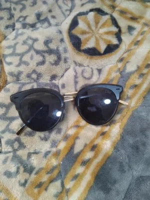 نظاره شمسيه من شركة Dior