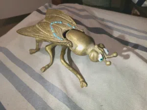 منفضة سجائر نحاسية قديمة