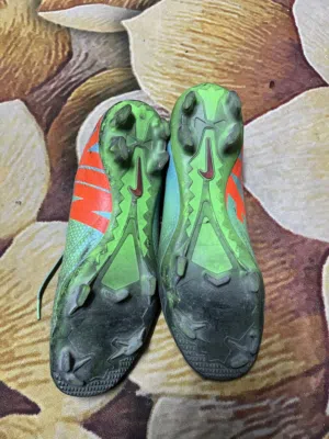 بوت أصابع NIKE