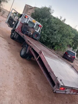 ساحبه ريكاردو للبيع مكانها غريان محرك 4 عاديه وليست كهربائيه كنبيو 5 كارونه سريعه  محرك ممتاز ......