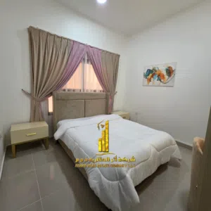 للايجار غرفه وصاله مفروشه بعجمان بفرش نظيف ومرتب  _ كورنيش  _ شامل جميع الفواتير والانترنت _  مفروش