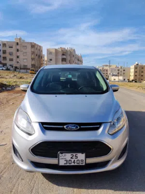 فحص السياره 3 جيد واحد مضروب امامي يمين