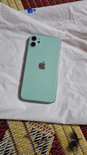 Apple iPhone 11 128 GB in Basra