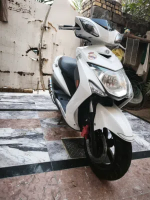 سكنس لد يابانيه جديده قبل فتره اخذتها من رمبه من بغداد ماشيه 32 دراجه مكفوله  بيها صور مزاد اليابان