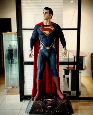 Superman life size statue 1:1 مجسم سوبرمان بالحجم الطبيعي