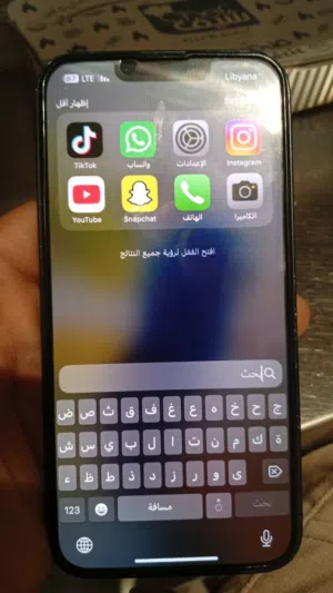 ايفون 13 مش مفتوح وبا مغير فيه شي 1600