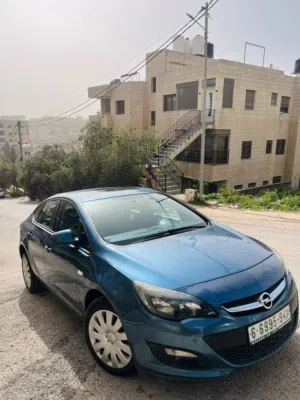 اوبل استرا للبيع