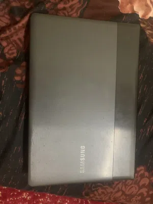 لابتوب سامسونج للبيع بحالة جيدة