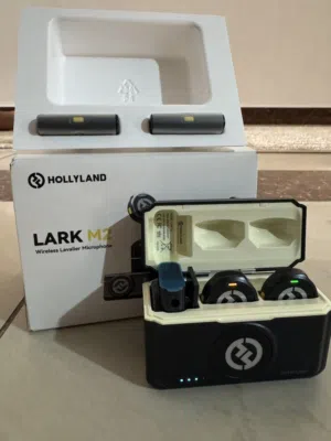 مايك lark m2