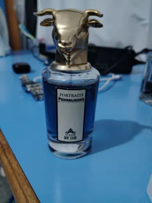 عطور أصلية 100% للبيع بأسعار حرق سبب البيع من أجل السيولة