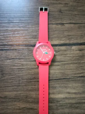ساعة Lacoste أصلية للبيع