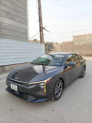 للبيع كيا k4 وارد امريكي حادث خفيف جدا بدون تبديل ليبل واحد