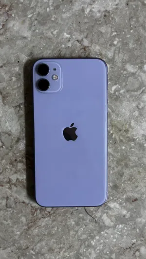 Apple iPhone 11 128 GB in Muscat