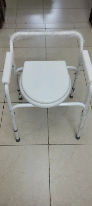 ووكر مع كرسي حمام متنقل