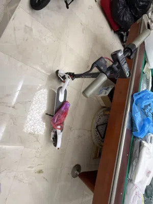 سكوتر خربان معه بطاريه لازم تصلحه