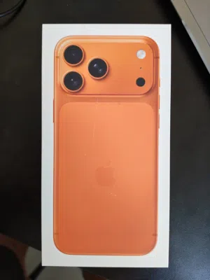 iphone 17 pro Max Orange and Silver