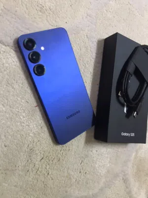samsung s25 256gb new condition with 10months warranty available only box open