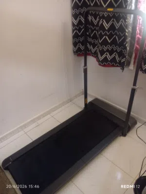مشاية WalkingPad أصلية بحالة ممتازة وتعمل بكفاءة عالية