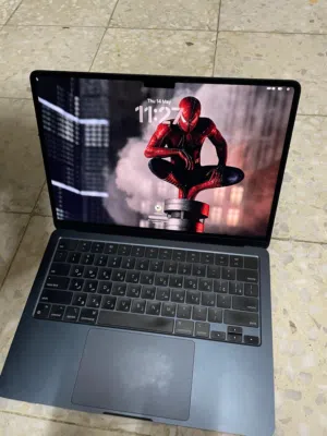 Macbook M2 8/256