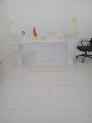 حجر زينة طبيعي عالي الجودة، مناسب لتزيين المنزل والحديقة والأحواض (الأكواريوم). شكل جميل وطبيعي 100%