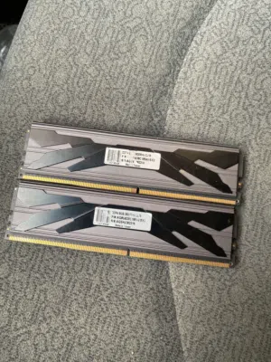 رامات كمبيوتر  Ram 8 Giga  طرفين  3600mhz