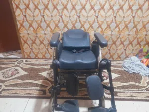 كرسي متحرك