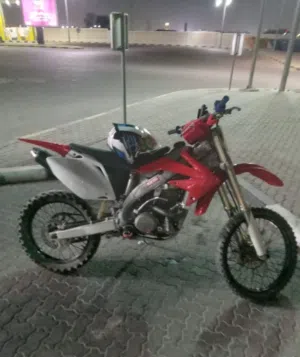 للبيع سيكل هوندا 2014