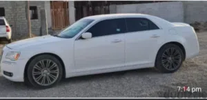كرايسلر  للبيع 300 c