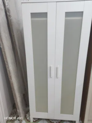 wardrobe clean in good condition دولاب نظيف بحالة ممتازة للبيع
