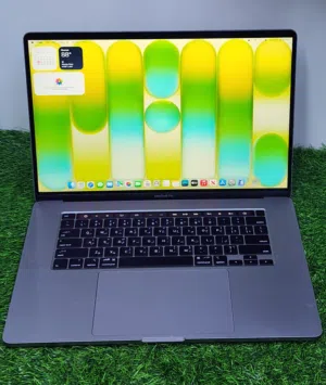 Apple MacBook Pro i9 Pro 64gb DDR4 Ram 1TB Ssd macOS Tahoa 26.5 Buit-in Retina Display Touch Bar+I'D